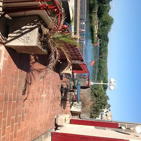 La Galiote 2* אגדה